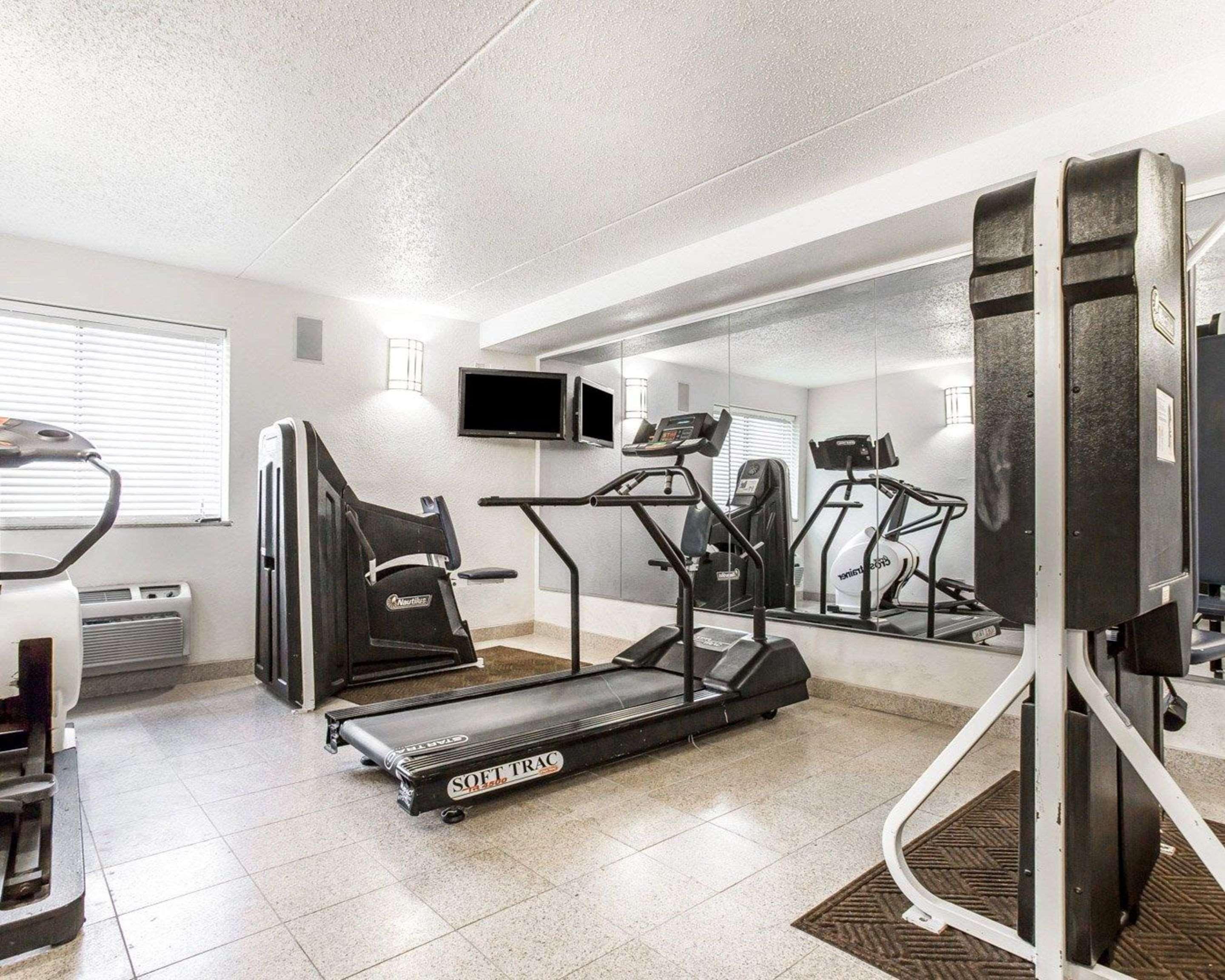 Quality Inn & Suites Coliseum Greensboro Luaran gambar