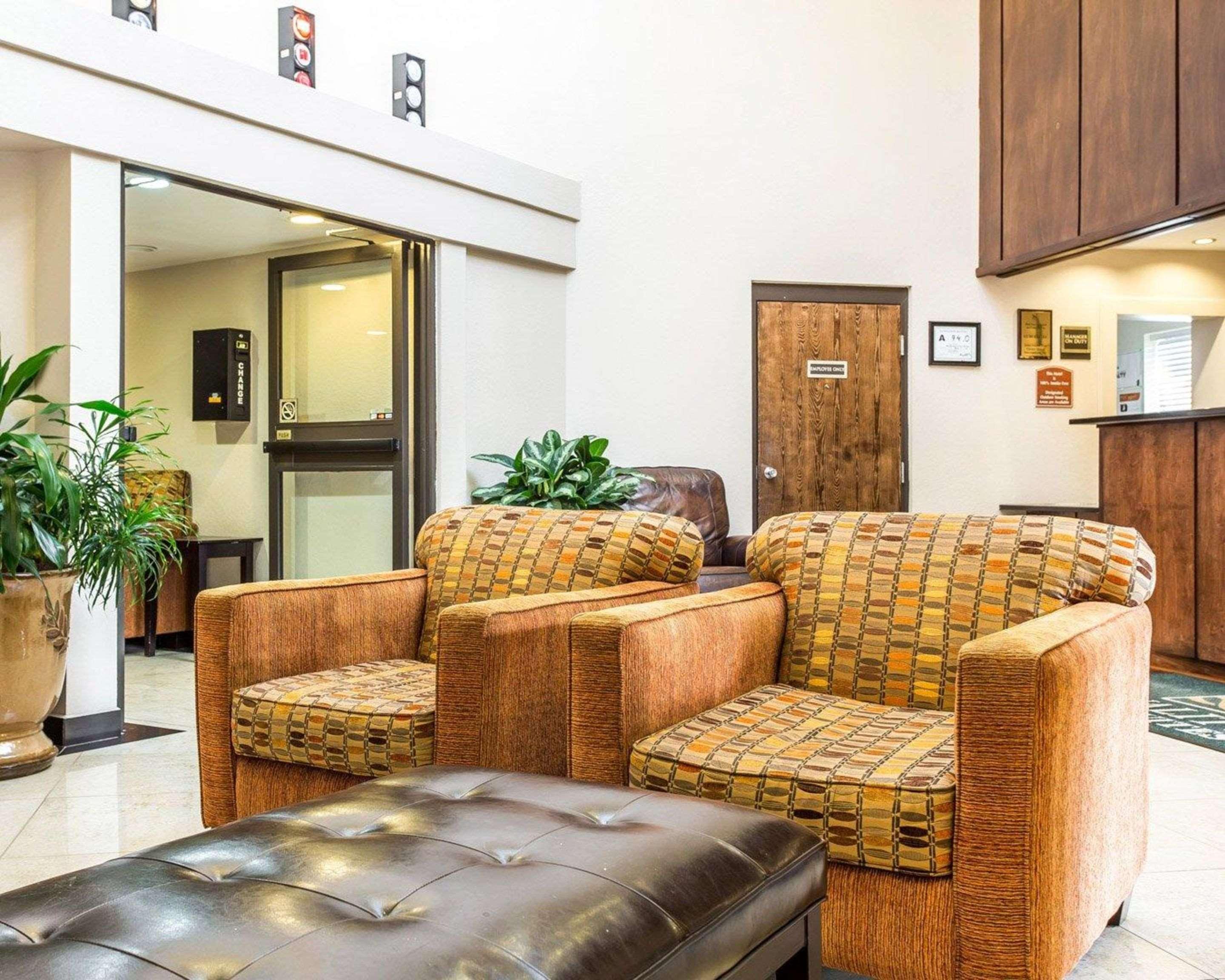 Quality Inn & Suites Coliseum Greensboro Luaran gambar