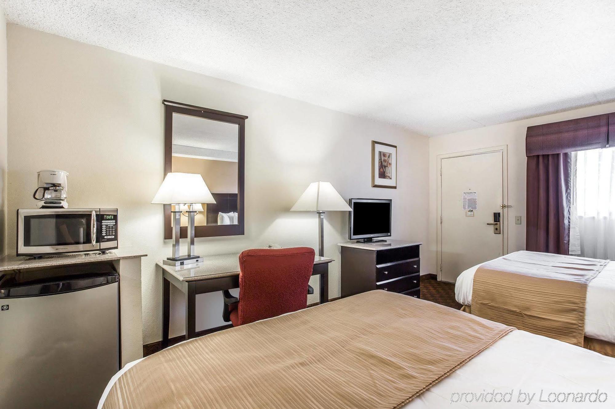 Quality Inn & Suites Coliseum Greensboro Luaran gambar