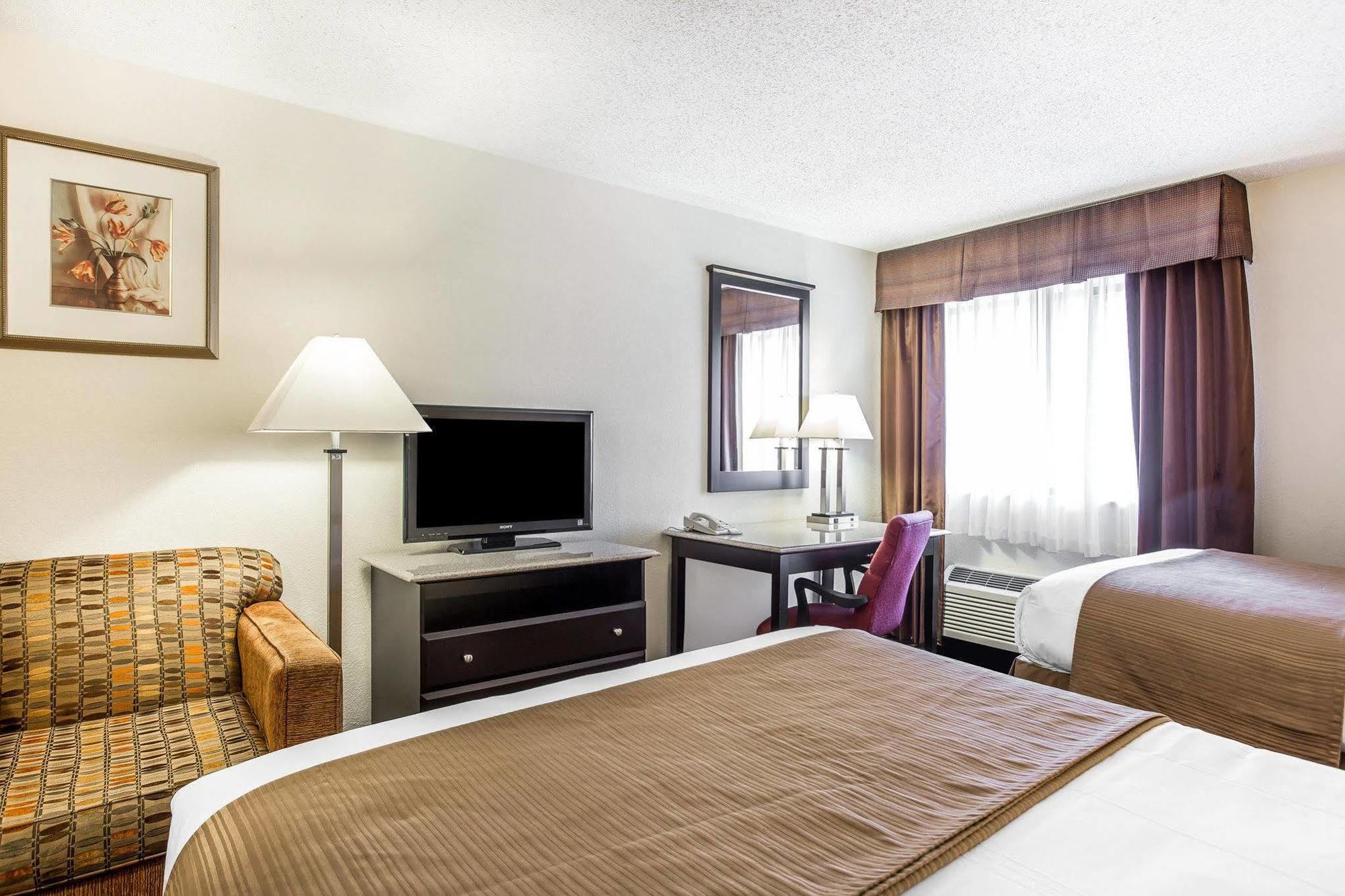 Quality Inn & Suites Coliseum Greensboro Luaran gambar